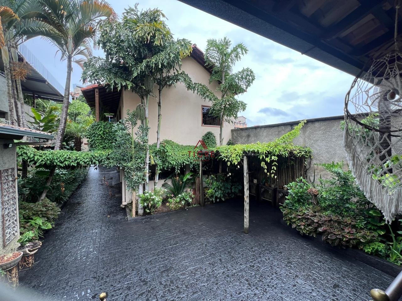 Casa com 6 quartos — São Bernardo, Belo Horizonte