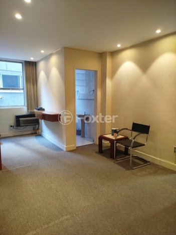 apartment em Rua Doutor Flores, Centro Histórico - Porto Alegre - RS