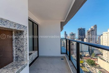 apartment em Rua 246, Meia Praia - Itapema - SC
