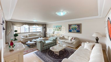 apartment em Avenida Iguaçu, Água Verde - Curitiba - PR
