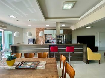 apartment em Rua das Salgemas, Pântano do Sul - Florianópolis - SC