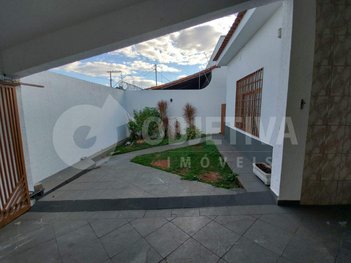 house em Rua dos Flamboyants, Cidade Jardim - Uberlândia - MG
