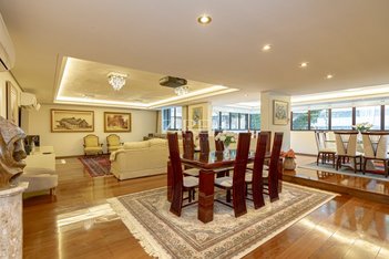 apartment em Rua Estêvão Bayão, Batel - Curitiba - PR