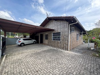 house em Rua Victor Withoshi, Tifa Martins - Jaraguá do Sul - SC