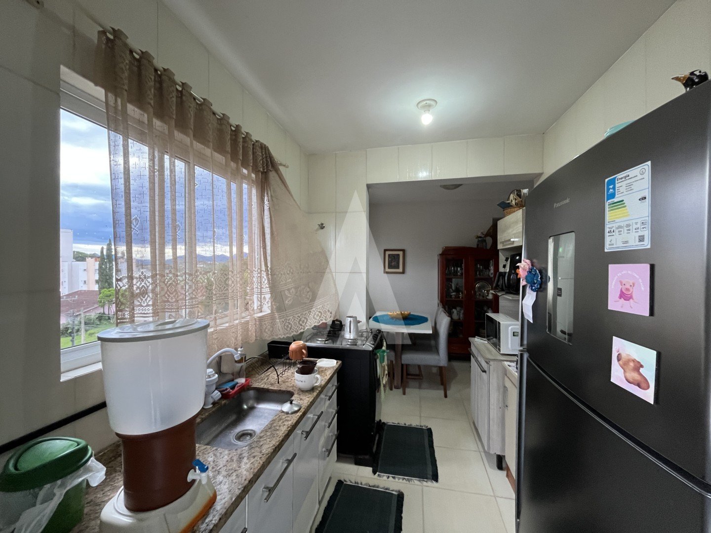 COZINHA (FICA APENAS ARM�RIO)