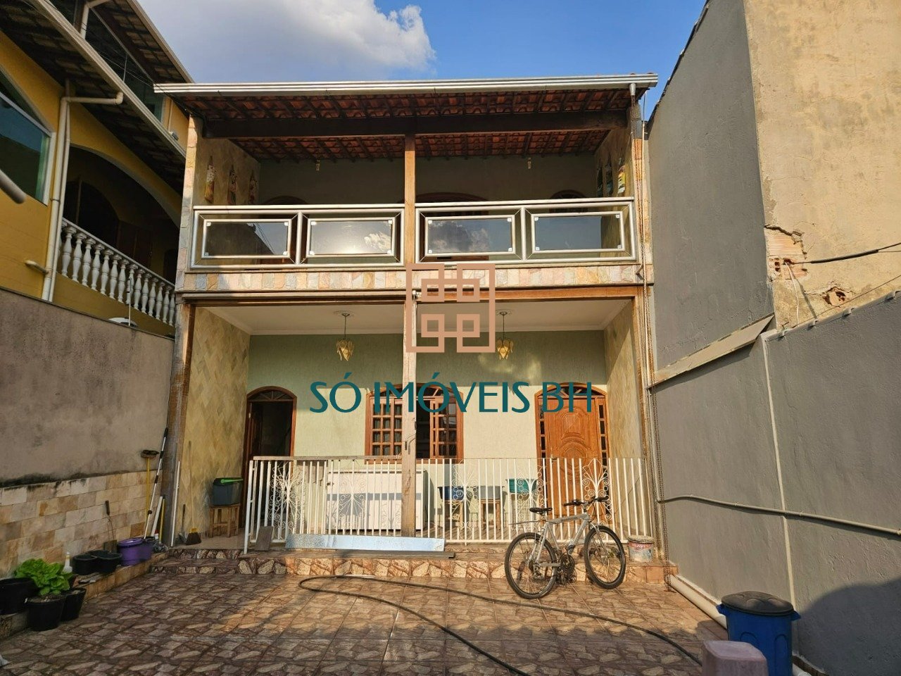 Casa com 3 quartos — Céu Azul, Belo Horizonte