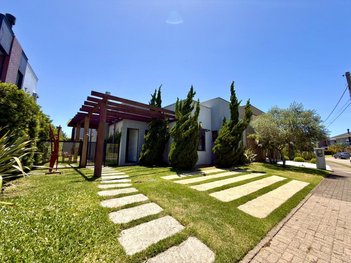 house em Rua Rio Divisa, Centro - Xangri-Lá - RS