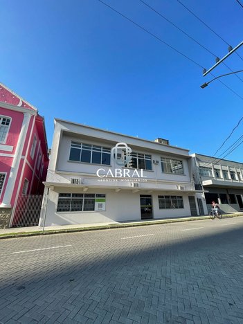 office em Rua Pedro Ferreira, Centro - Itajaí - SC
