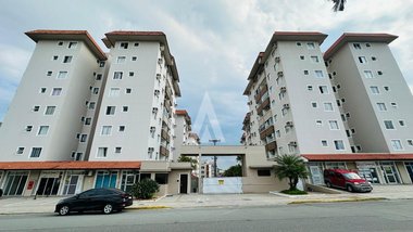 apartment em Avenida Antônio Ramos Alvim, Floresta - Joinville - SC