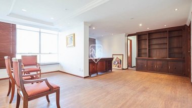 office em Voluntários da Pátria, Centro - Curitiba - PR