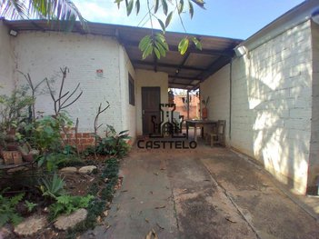 house em Rua Manoel Lopes Martinez, Conjunto Cafezal 1 - Londrina - PR