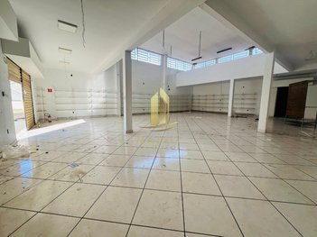 office em Doutor Ismael Alonso Y. Alonso, Centro - Franca - SP