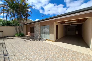 house em Rua Passos de Oliveira, Centro - São José dos Pinhais - PR