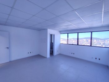 office em Rua Coronel Teixeira Oliveira, Centro - Biguaçu - SC