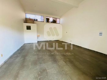 business em Avenida Professora Minervina Cândida de Oliveira, Brasil - Uberlândia - MG