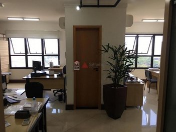 business em Rua Euclides Miragaia, Centro - São José dos Campos - SP