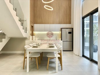 apartment em Rua dos Polvos, Jurerê - Florianópolis - SC