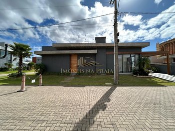 house em Rua Rio Camisas, Centro - Xangri-Lá - RS