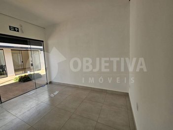 business em Avenida Nicomedes Alves dos Santos, Lídice - Uberlândia - MG