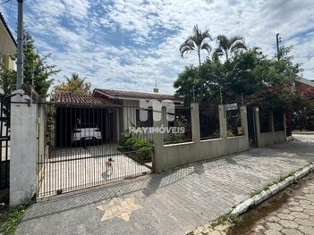 house em Rua Demétrio P. S. Medeiros, Ressacada - Itajaí - SC