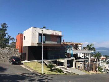 house em Estrada Haroldo Soares Glavan, Cacupé - Florianópolis - SC