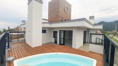 apartment em Evangelina Tavares Moellmann, Pântano do Sul - Florianópolis - SC