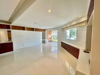 apartment em Rua Macedo Sobrinho, Humaitá - Rio de Janeiro - RJ