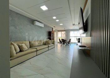 apartment em Rua 254 A, Meia Praia - Itapema - SC