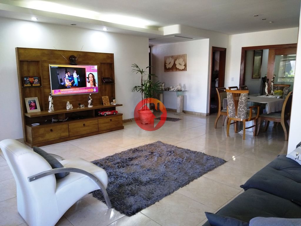 Casa com 4 quartos — Itapoã, Belo Horizonte