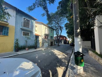 house em Avenida Diógenes Ribeiro de Lima, Alto de Pinheiros - São Paulo - SP