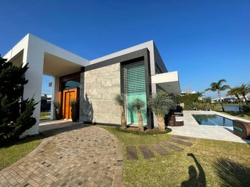 house em Rua Rio Jacuí, Centro - Xangri-Lá - RS