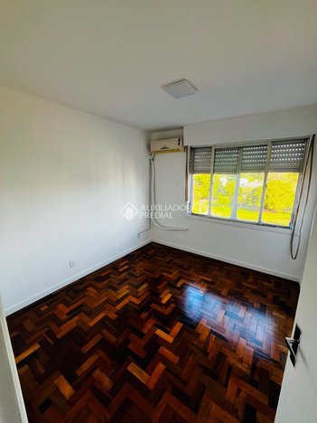 apartment em Rua Carlos Estevão, Jardim Leopoldina - Porto Alegre - RS