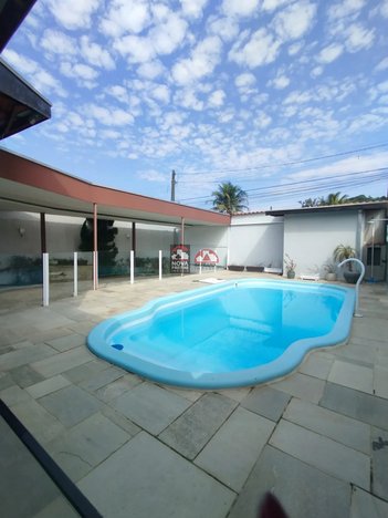 house em Rua Bartolomeu Bueno da Silva, Vila Atlântica - Caraguatatuba - SP