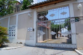 house em Rua Sargento Ananias de Oliveira, Bento Ribeiro - Rio de Janeiro - RJ
