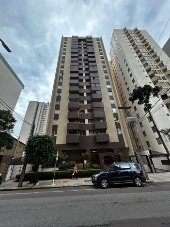 apartment em Rua Lacrides Fernandes Santos, Uberaba - Curitiba - PR