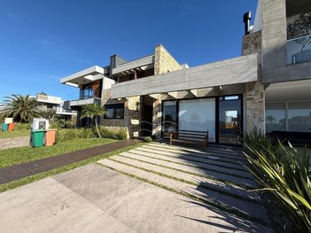 house em Rua Rio Divisa, Centro - Xangri-Lá - RS