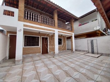 house em Rua Benedito Lourenço de Andrade, Estufa I - Ubatuba - SP