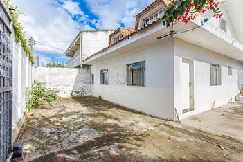 house em Rua Alvir Teixeira dos Santos, Sítio Cercado - Curitiba - PR