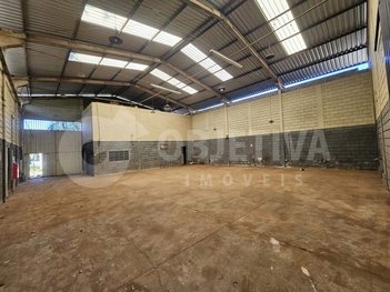 industrial em Rua Valdi Borges de Castilho, Distrito Industrial - Uberlândia - MG