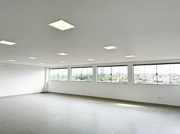 industrial em Rua Augusto Guerino, Portal de Versalhes 1 - Londrina - PR