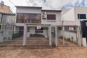 house em Rua Luzitana, Higienópolis - Porto Alegre - RS