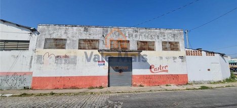 industrial em Rua Quintino Bocaiúva, Vila Canevari - Cruzeiro - SP