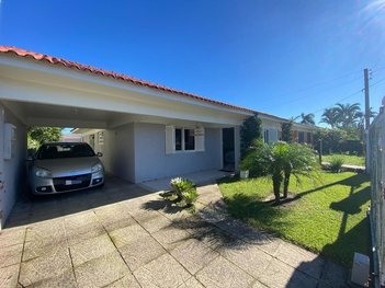 house em Rua Rio Comandaí, Centro - Xangri-Lá - RS