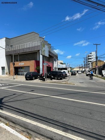 business em Avenida Comendador Leão, Poço - Maceió - AL