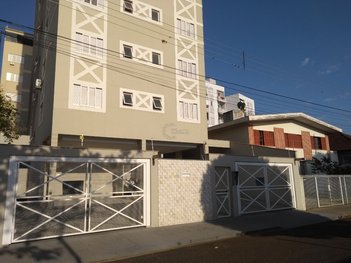 apartment em Rua Florianópolis, Chácaras Pietraróia - Londrina - PR