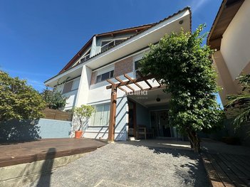 house em Rua José Afonso Fortkamp, Pântano do Sul - Florianópolis - SC