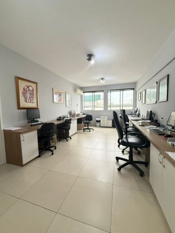 office em Avenida Josué Di Bernardi, Campinas - São José - SC