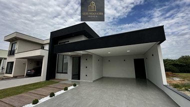 house em Rua Japão, Parque das Nações - Pindamonhangaba - SP