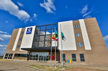 apartment em Avenida Doutor Vladimir Babkov, Parque Industrial Mário Bulhões - Maringá - PR