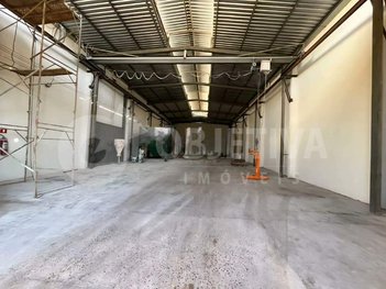 industrial em Rua Tunísia, Tibery - Uberlândia - MG